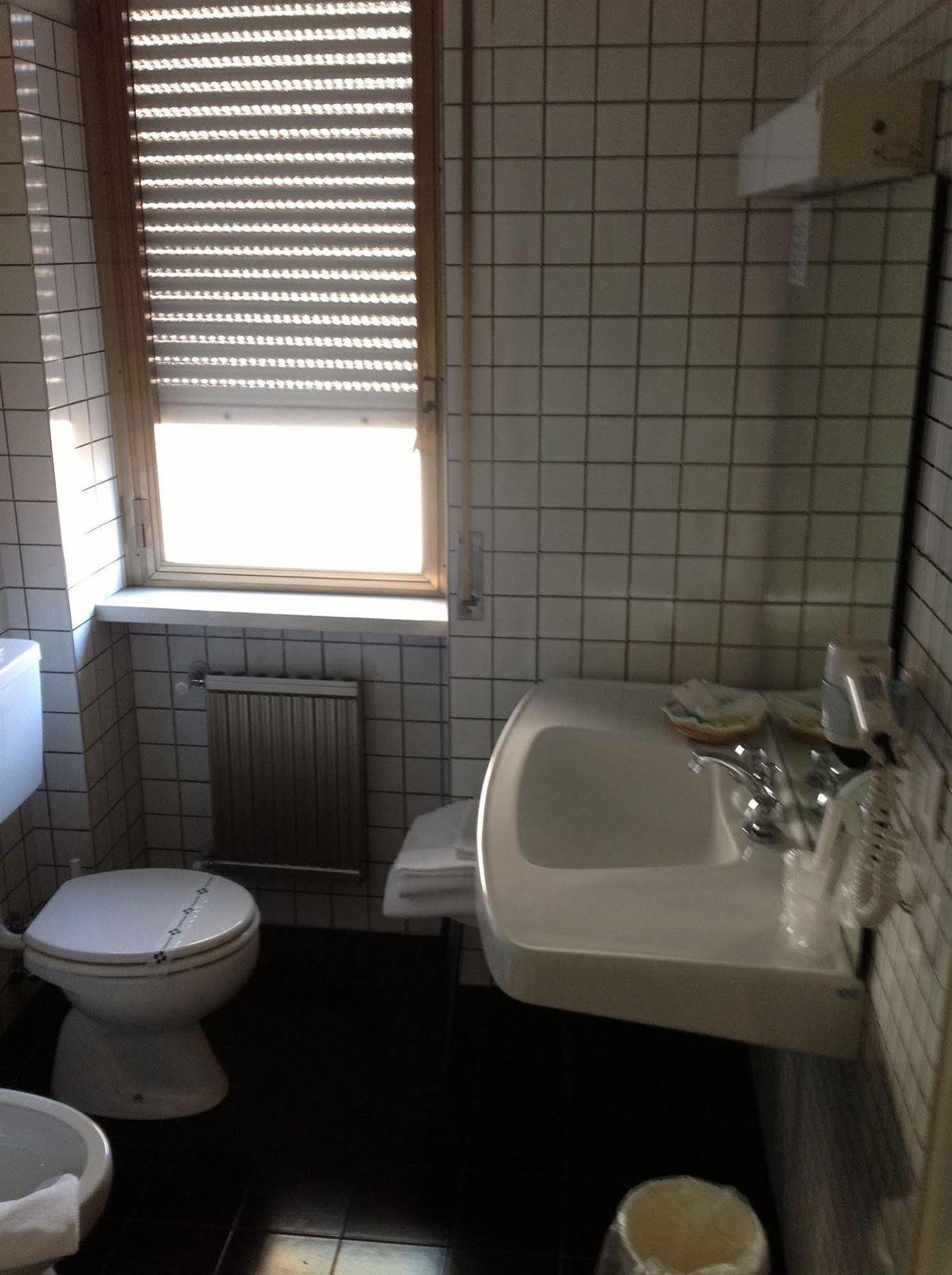 Hotel Antares Arona Extérieur photo