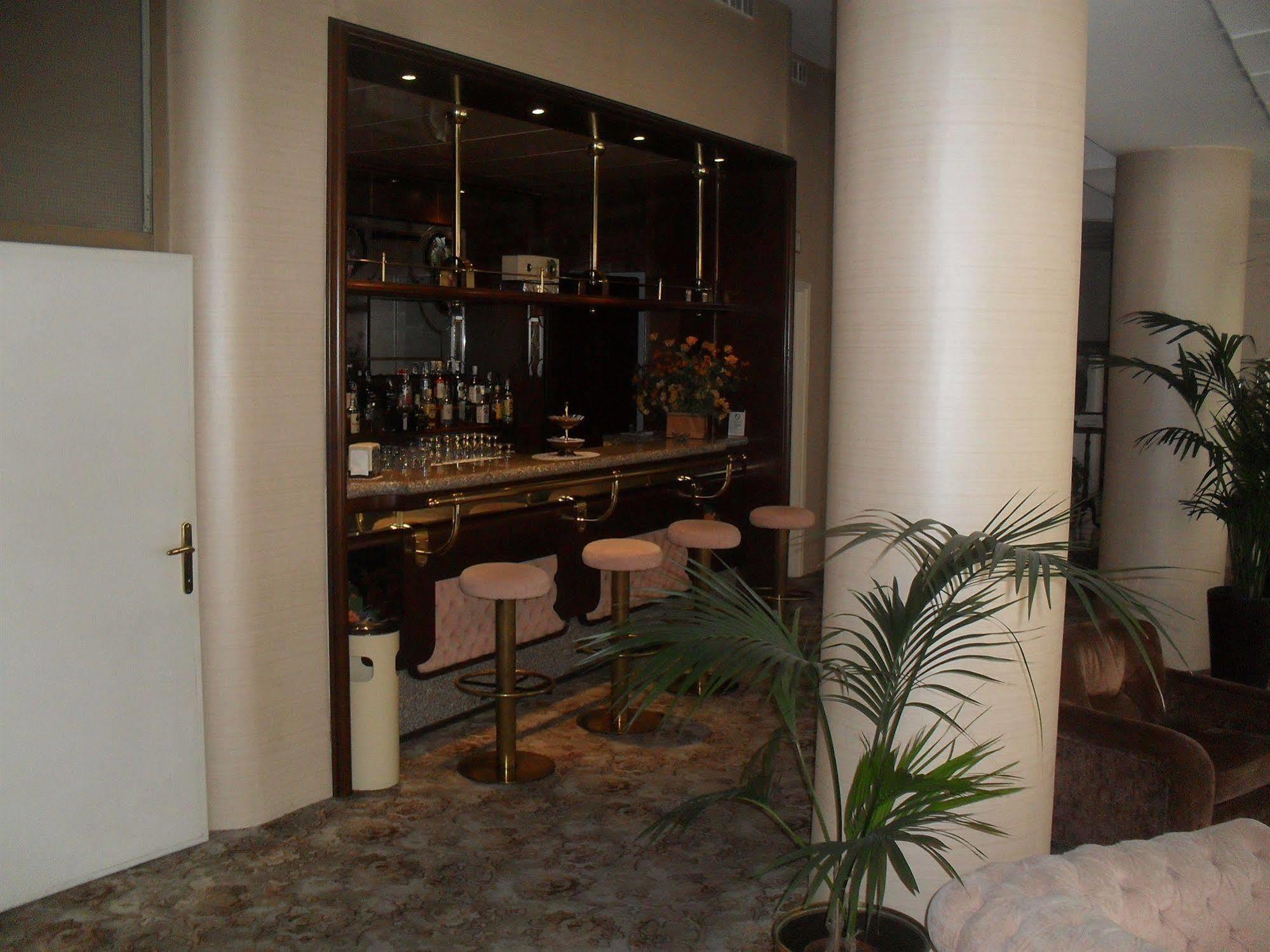 Hotel Antares Arona Extérieur photo