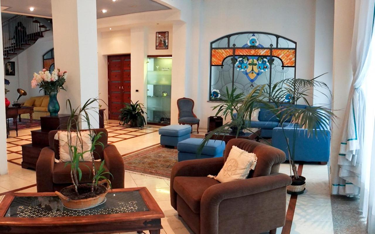 Hotel Antares Arona Extérieur photo